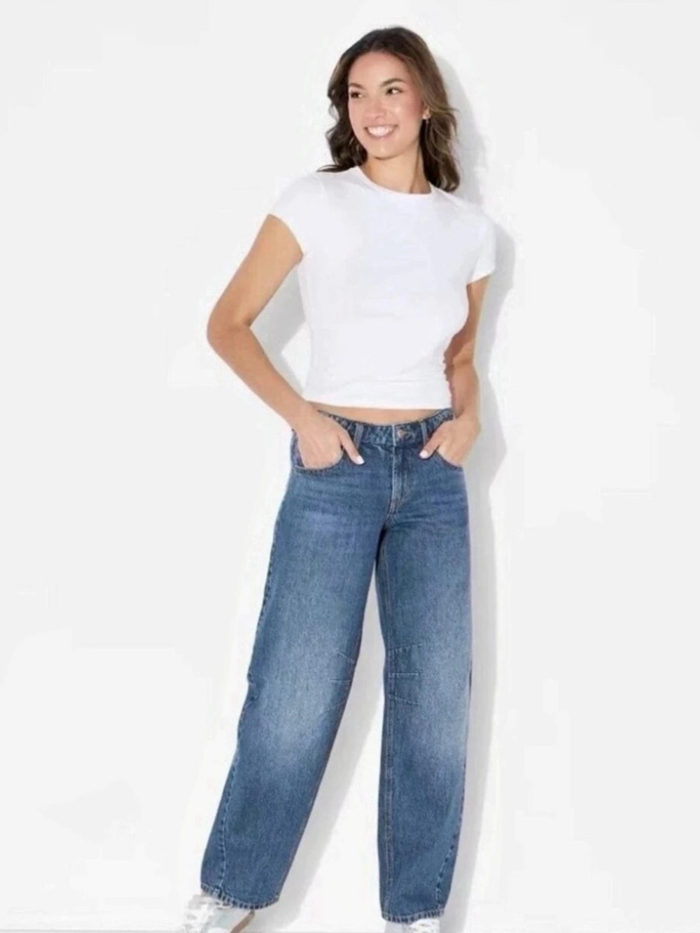 Wild Fable Mid-Rise Barrel Leg Jeans size 8
